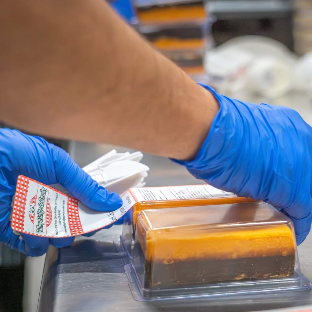 *Fudge - Dark Chocolate Caramel Sea Salt (1/2 lb Package)