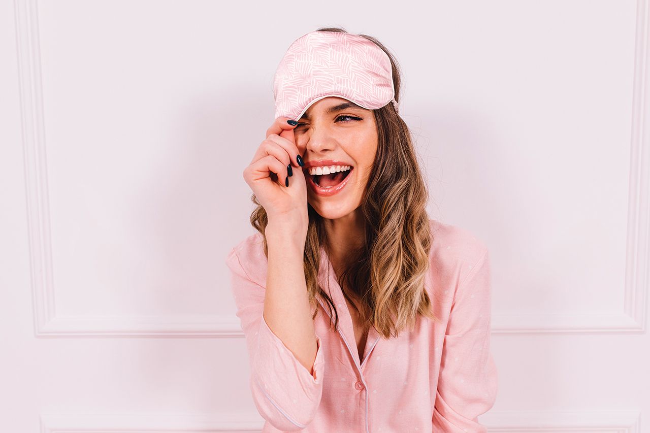 *Silky Satin Eye Mask & Scrunchie Set - Silver