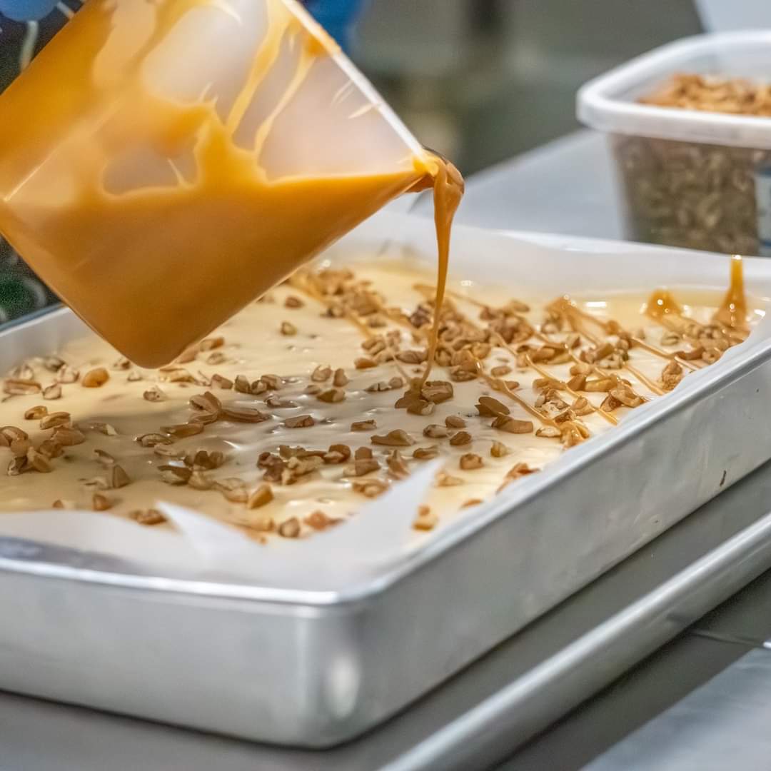 *Fudge - Caramel Turtle Cheesecake (1/2 lb Package)