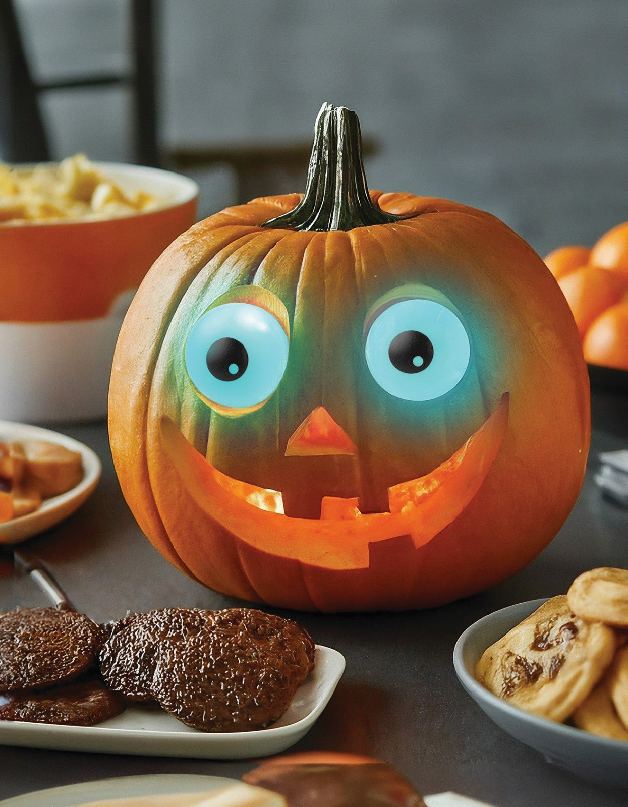 *Halloween Light-Up Pumpkin Eyeballs