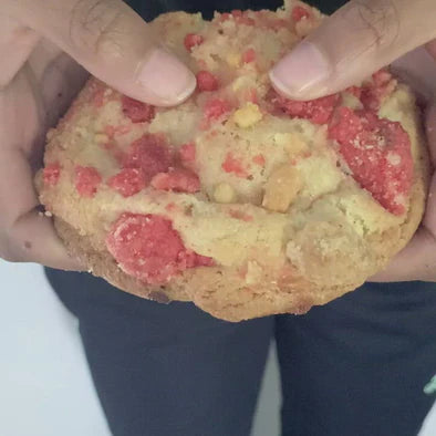 *Cookie - Stuffed Strawberry Shortcake (Single)